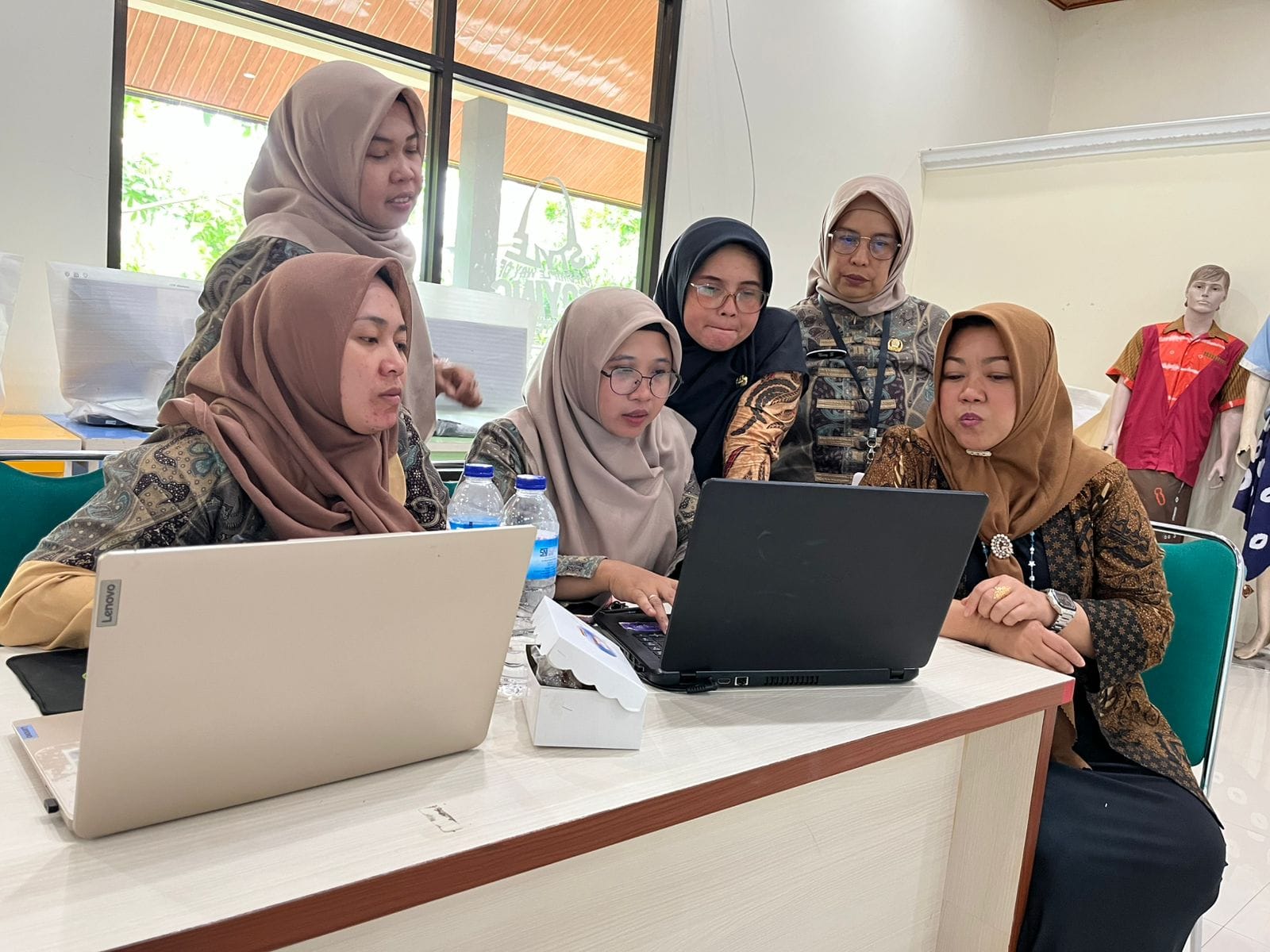 Penguatan Pembelajaran Mendalam SMK PK 2025 Penyusunan Materi Uji Kompetensi & Pendampingan Penyusunan Modul dan Media Pembelajaran