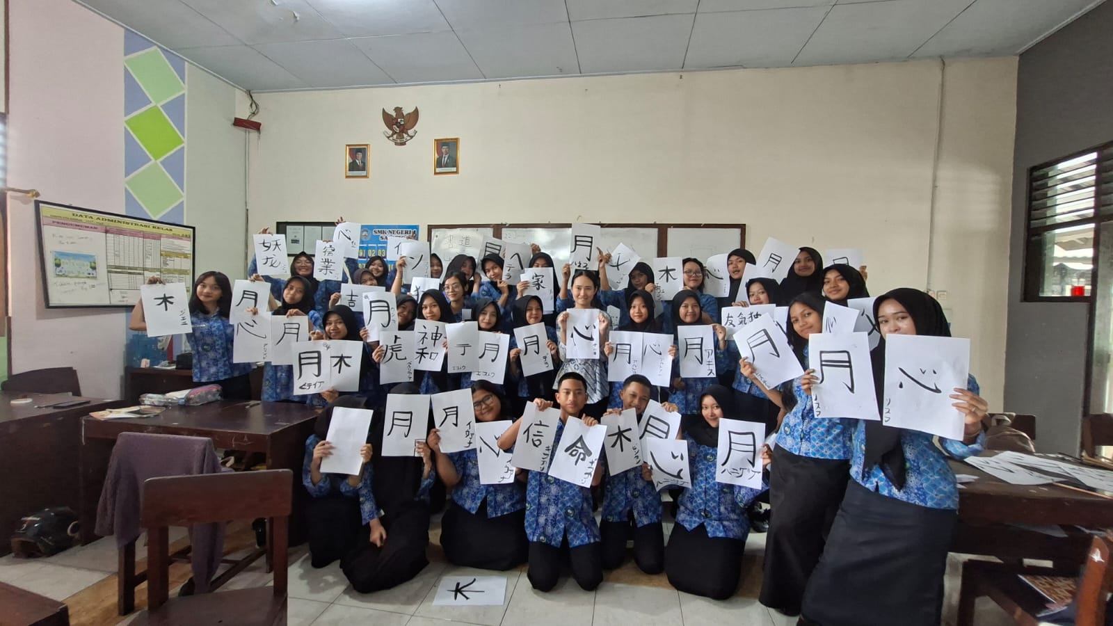 Perpisahan Hangat Natsuki Sensei: Enam Bulan Berbagi Budaya Jepang di SMK Negeri 1 Salatiga