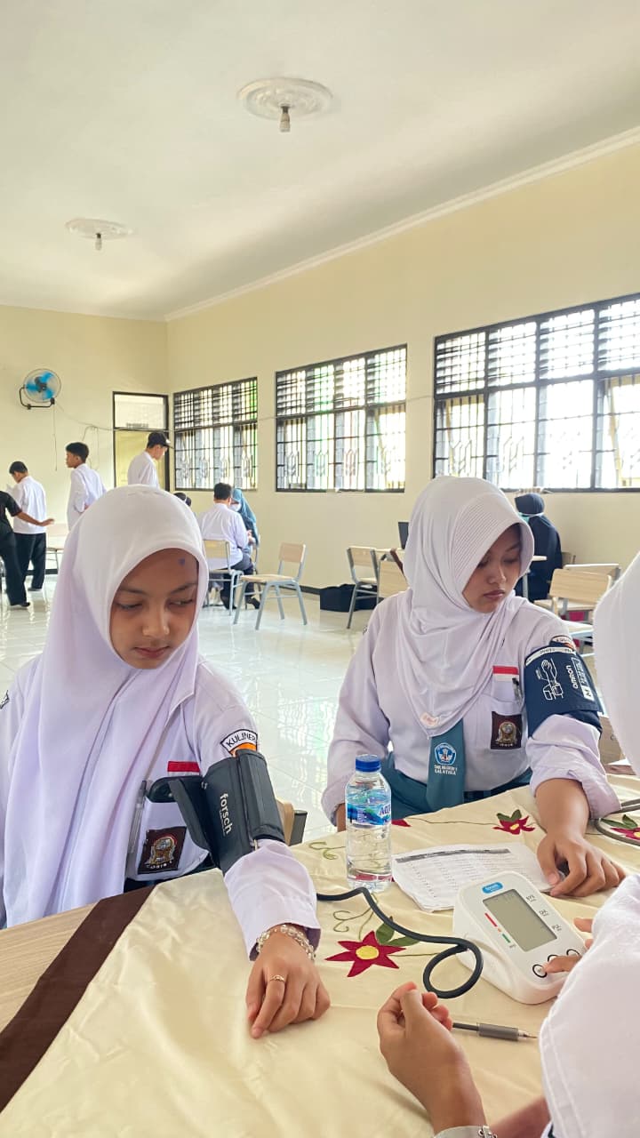 SMKN 1 Salatiga Gelar Pemeriksaan Kesehatan Bersama Puskesmas Kalicacing